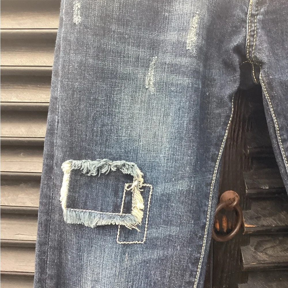 DSQUARED2 unisex waist 28” - Picture 7 of 13